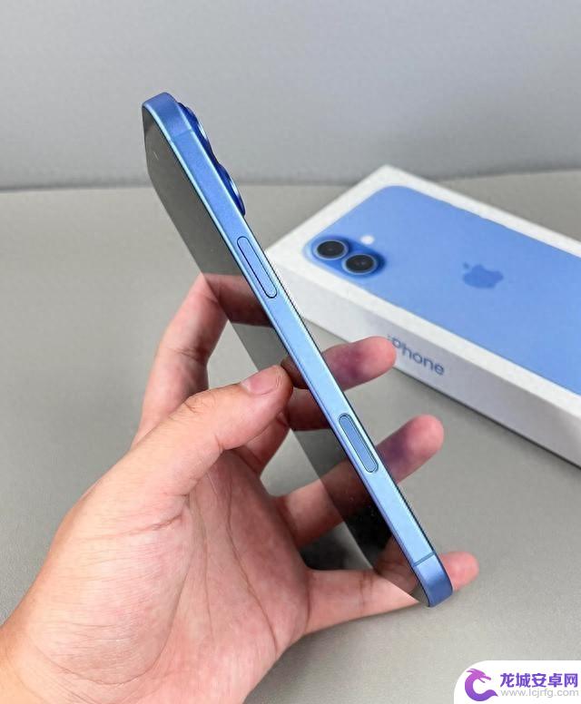 iPhone16e深度测评:苹果历史上最令人困惑的手机?这三种消费者一定要看
