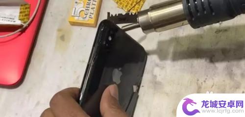 苹果手机后玻璃怎么涂胶 iPhoneX后盖玻璃维修教程详解