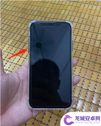 苹果xr手机怎么强制关机重启 iphonexr死机黑屏如何强制重启操作