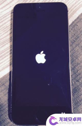 苹果xr手机怎么强制关机重启 iphonexr死机黑屏如何强制重启操作