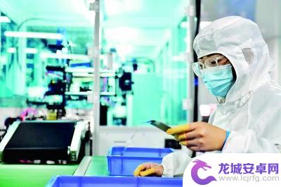 “推动废旧手机回收的绿色循环”