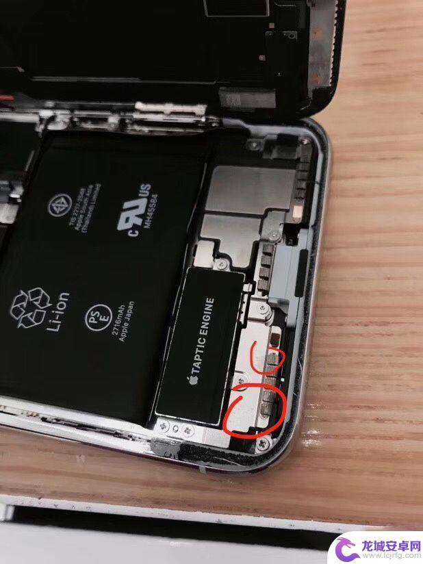 苹果手机怎么看进水了 iPhone 进水后苹果官方如何检测