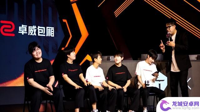 刘青松离队,Hang加盟TES!粉丝不满,反向加强战队实力