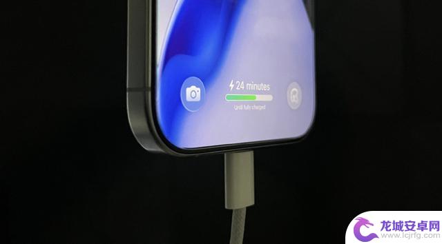 国产手机盘点:和iPhone惊人相似的机型大揭秘