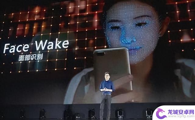 华为Mate60 Pro仅位列第三，2023年手机好评榜公布，第一名颇具意外之处！