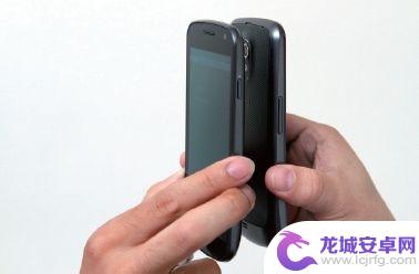 两个手机之间nfc 使用NFC功能在两台手机间传输文件步骤