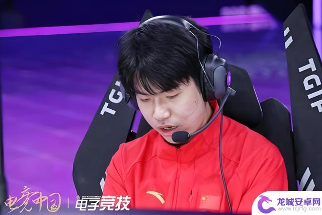 花海告别:KPL 传奇谢幕,电竞精神传承