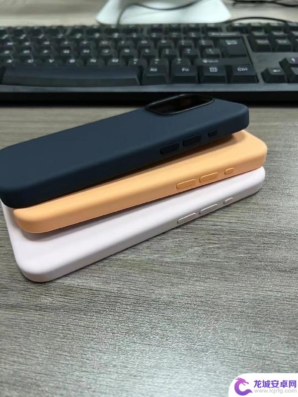 iPhone 15多款手机壳曝光！iPhone 14也能直接用？