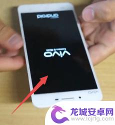 vivoz3i手机换电池教程 vivo手机如何拆卸电池（详细图解）