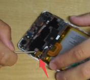 vivoz3i手机换电池教程 vivo手机如何拆卸电池（详细图解）