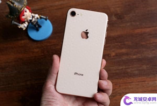 iPhone 7 Plus和iPhone 8退出历史舞台,苹果首款双摄手机即将成为过时产品