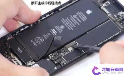 iphone7屏幕排线在哪个位置 修屏哥iPhone7拆机教程